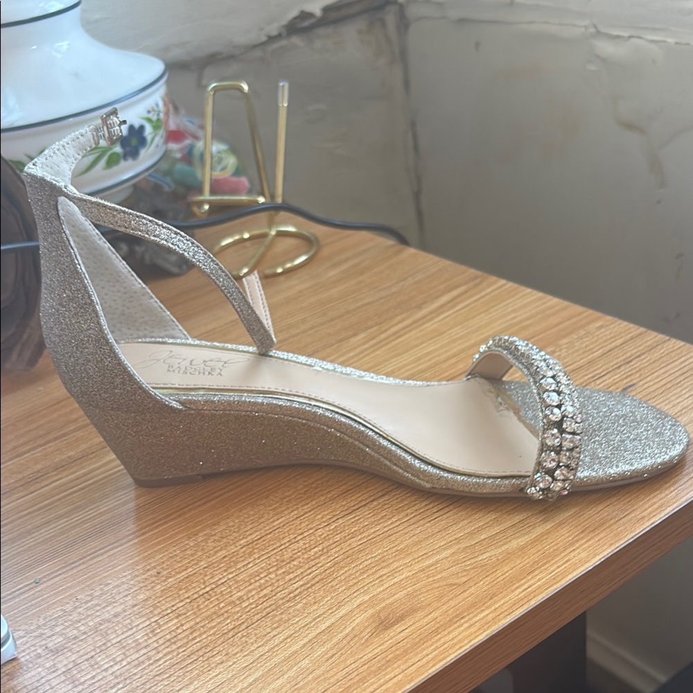 Badgley Mischka Silver Wedge Sandals